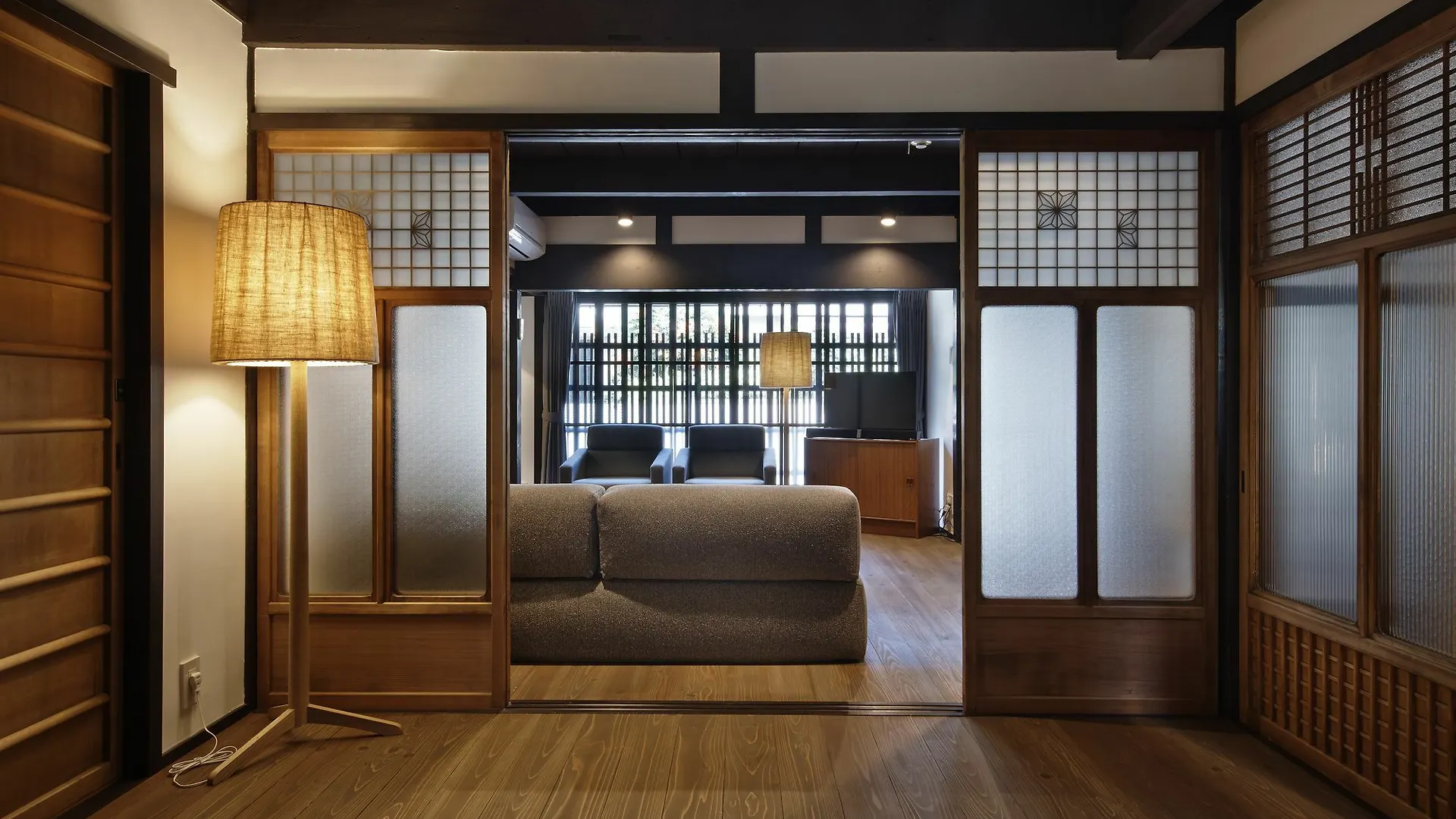 Kiyomizu Gojo Ntei Villa Kyoto 0*,  Japan